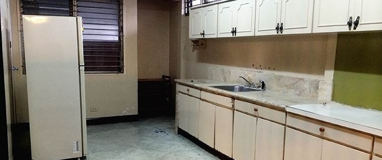 fully-furnished-bungalow-house-for-rent-guadalupe-heights-cebu-city (9)