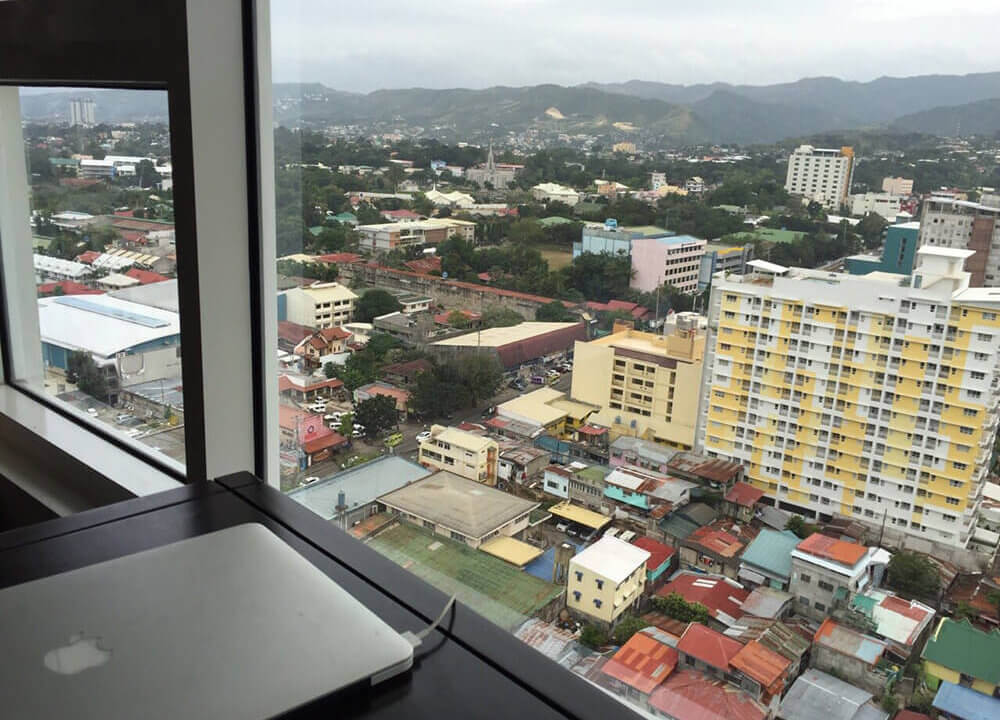 fully-furnished-studio-condo-unit-for-rent-calyx-centre-it-park-cebu-city (1)